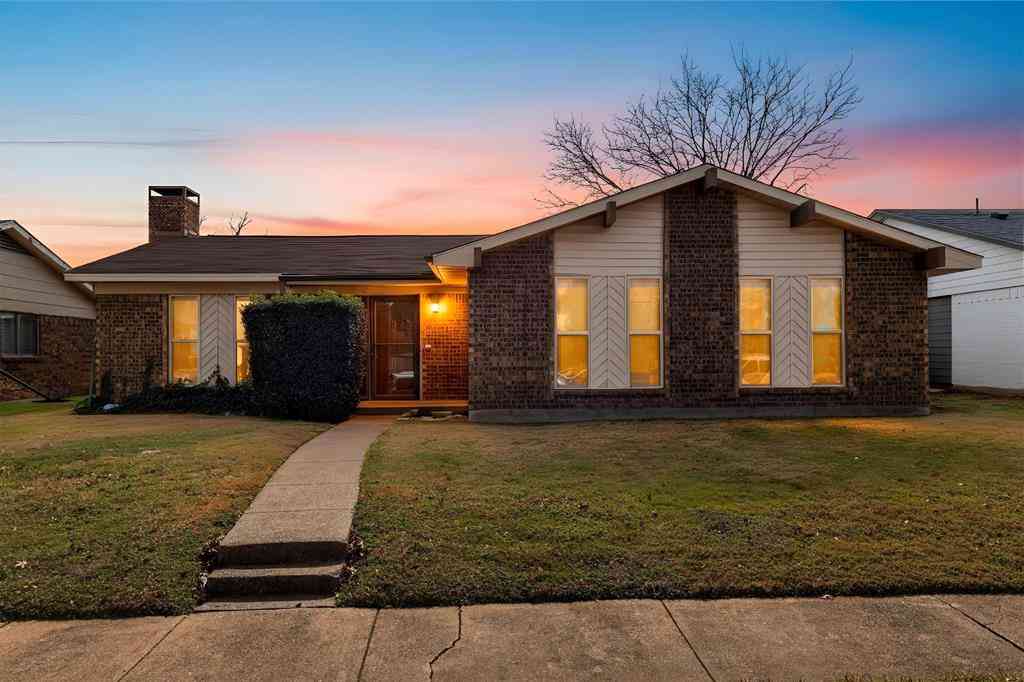 Homes For Sale - 2230 Meadow Glen Drive<br/> Garland, TX 75044