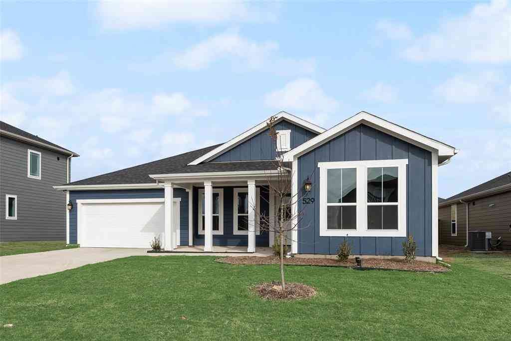 Homes For Sale - 529 Marcus Lane<br/> Crowley, TX 76036