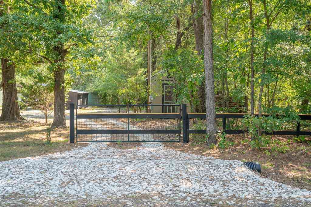Homes For Sale - 121 Cr 2201<br/> Bowie County, Hooks, TX 75561