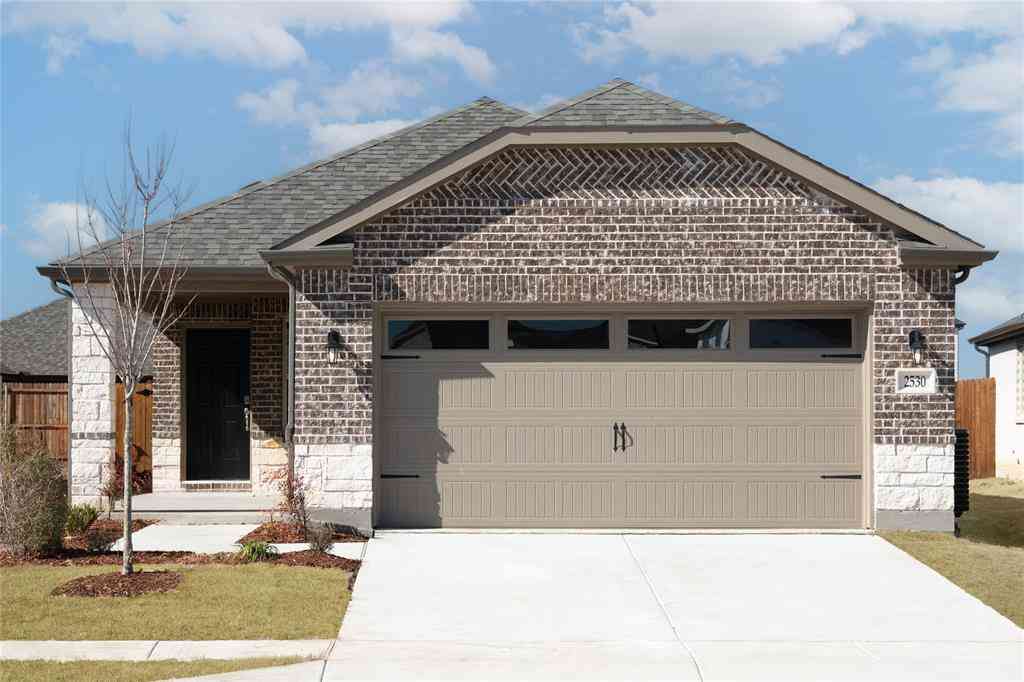 Homes For Sale - 2530 Hawkins Street<br/> Anna, TX 75409