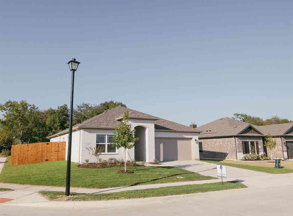 Homes For Sale - 1218 Anderson Drive<br/> Trenton, TX 75490