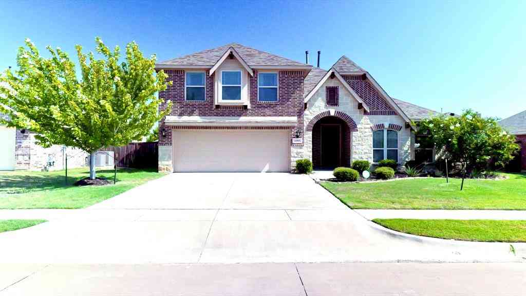 Homes For Sale - 1305 Monticello Drive<br/> Burleson, TX 76028