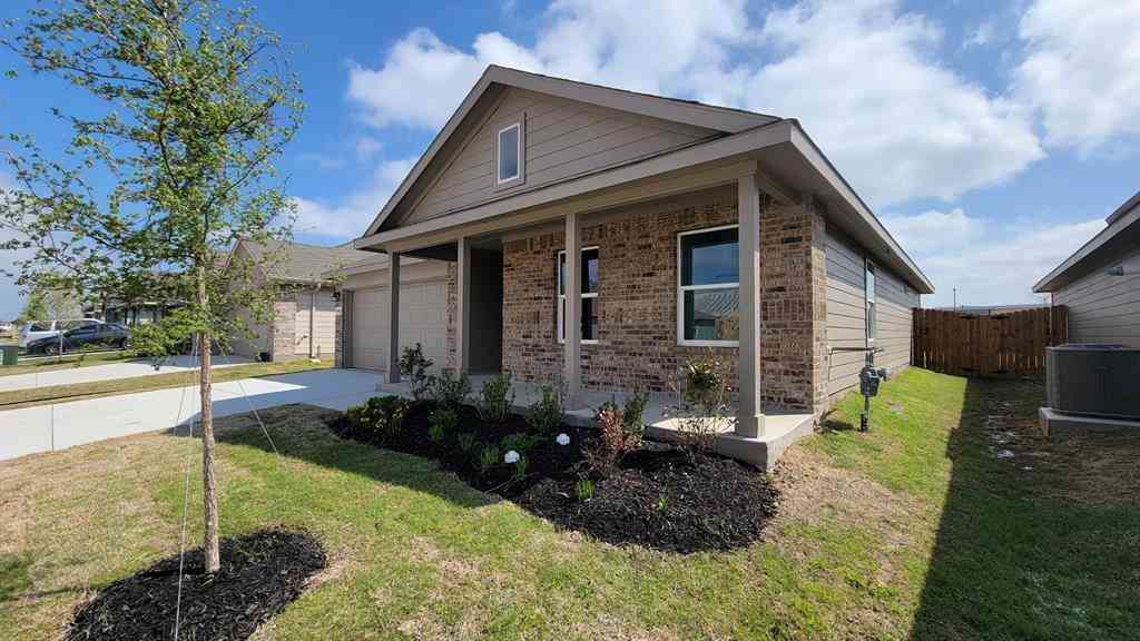 Homes For Sale - 11133 Lone Ranger Lane<br/> Fort Worth, TX 76036