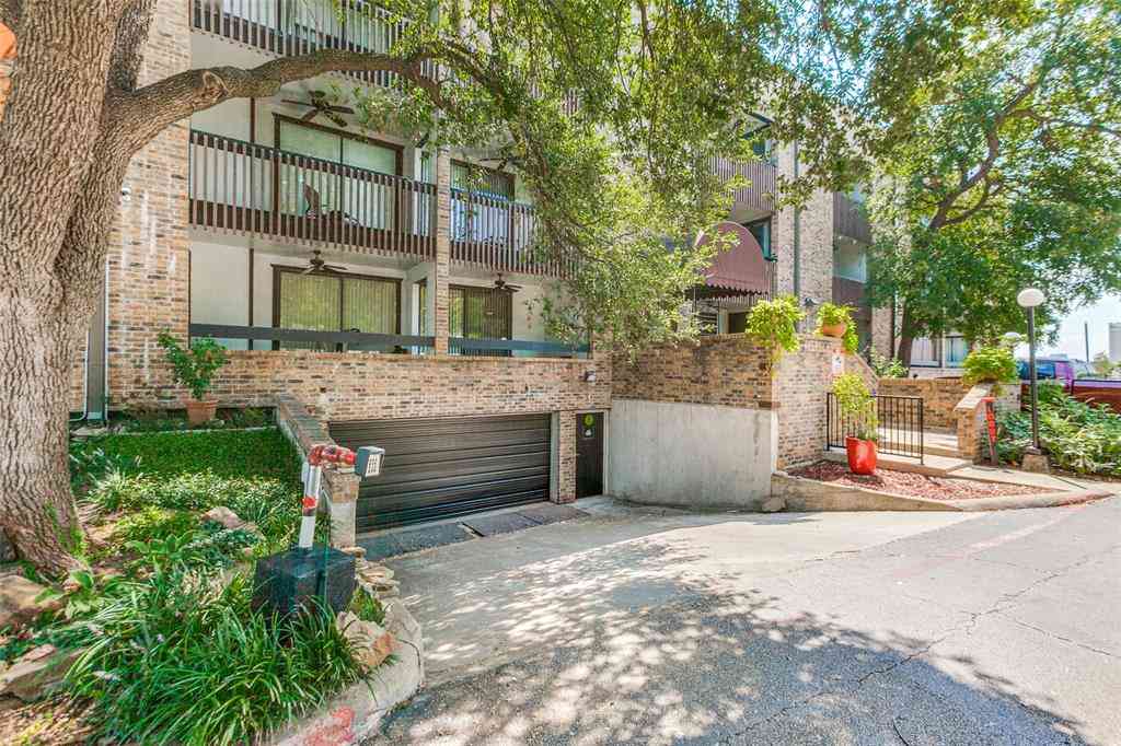 Condo For Sale - 6122 Ridgecrest Road #2007<br/> Dallas, TX 75231