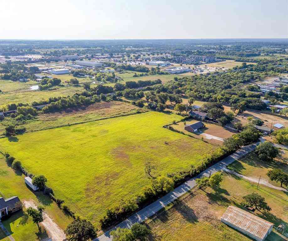 Homes For Sale - 601 Eddy Avenue<br/> Johnson County, Joshua, TX 76058