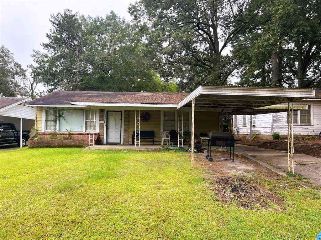 Homes For Sale - 105 James Street<br/> Homer, LA 71040