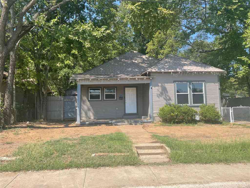 Homes For Sale - 233 10th Street NE<br/> Paris, TX 75460