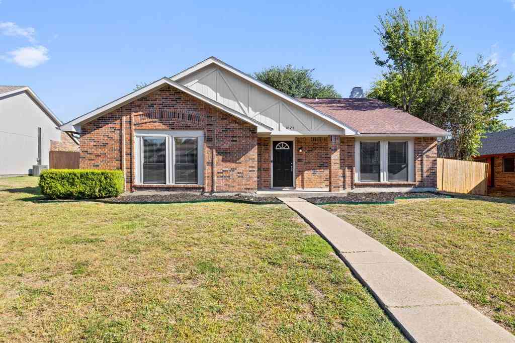 Homes For Sale - 1025 Opal Drive<br/> Dallas County, DeSoto, TX 75115