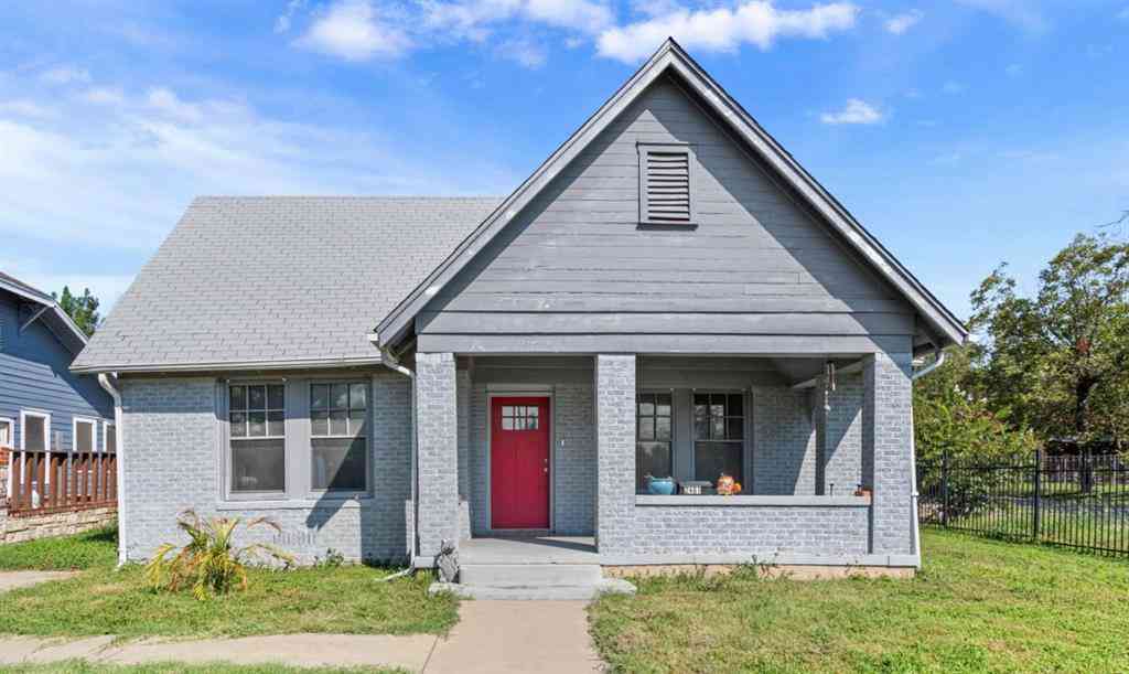 Homes For Sale - 2401 Colonial Avenue<br/> Mclennan County, Waco, TX 76707