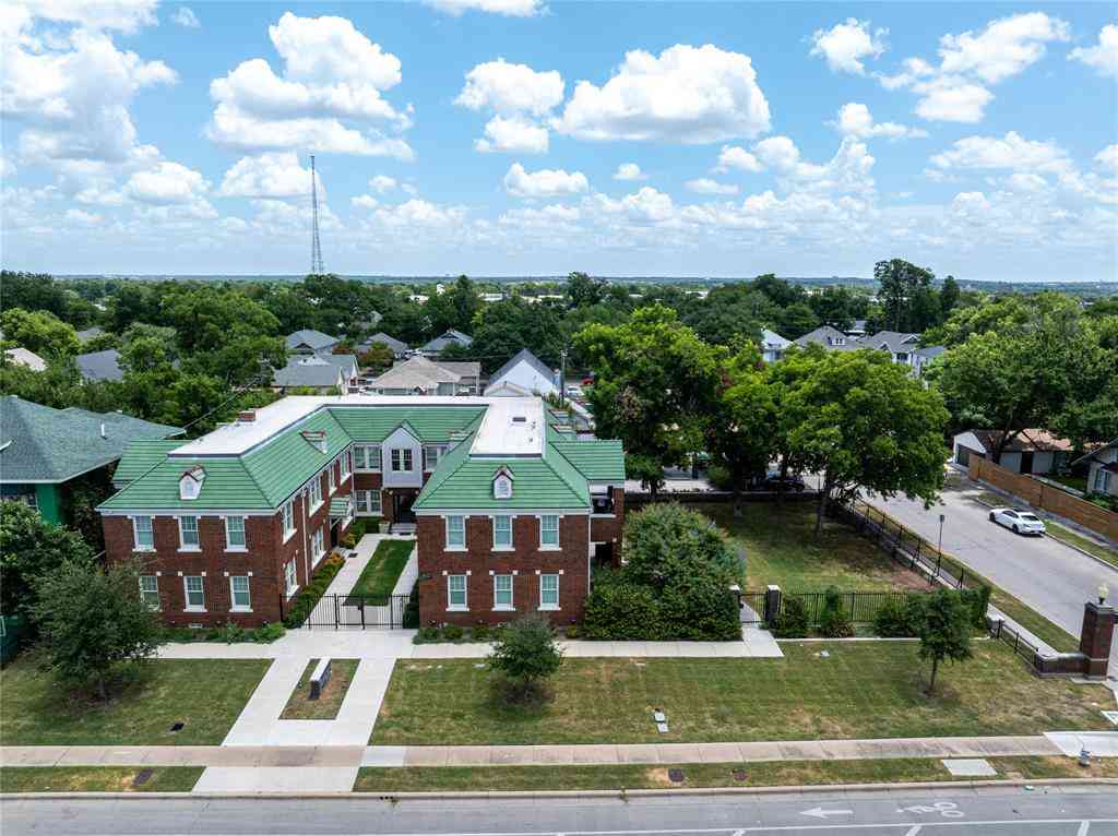 Apartment For Rent - 2837 Hemphill Street #203<br/> Fort Worth, TX 76110