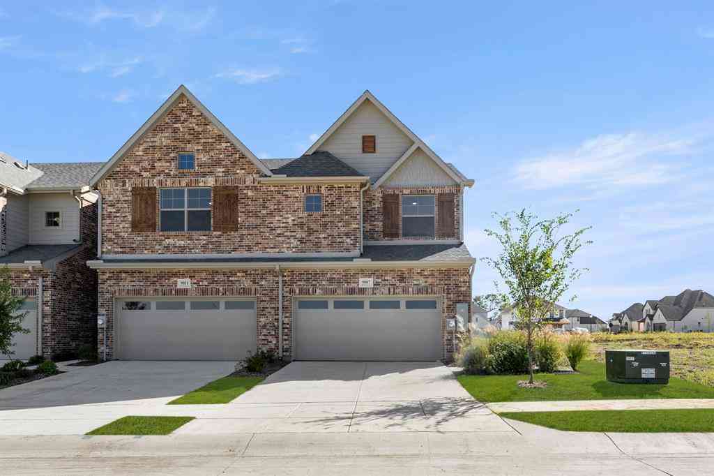 Townhouse For Sale - 9007 Indianola Trail<br/> Denton County, Oak Point, TX 75068