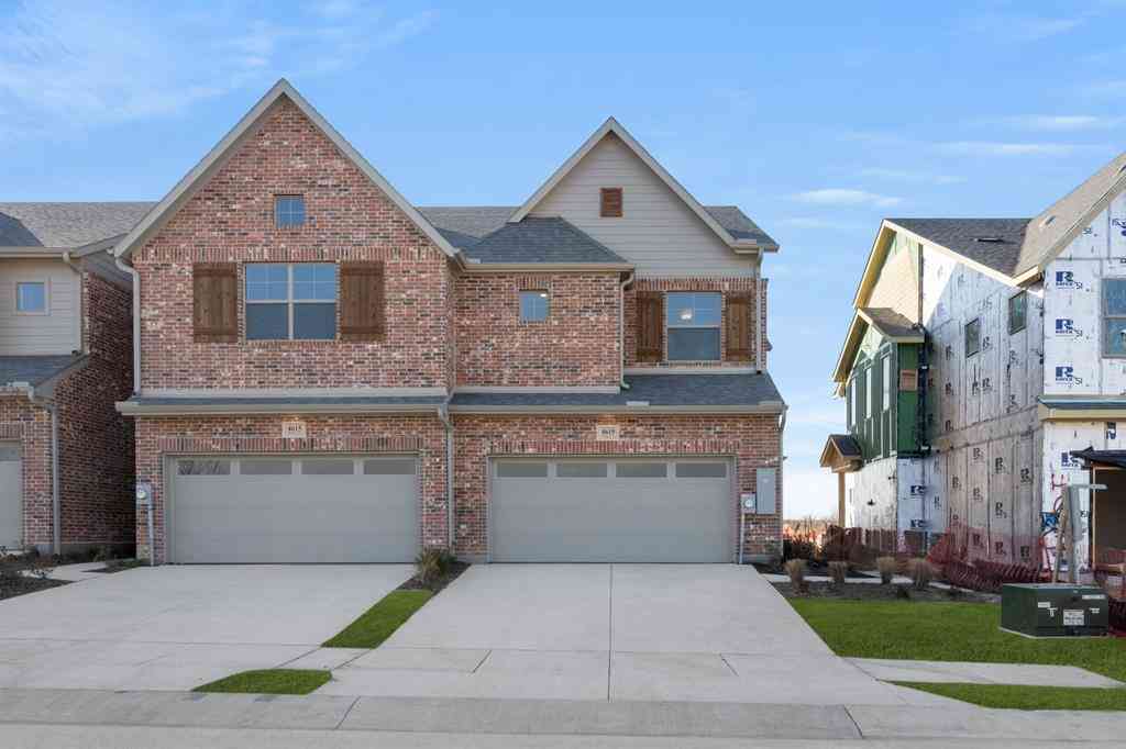 Townhouse For Sale - 4619 Hawks Trail<br/> Denton County, Oak Point, TX 75068