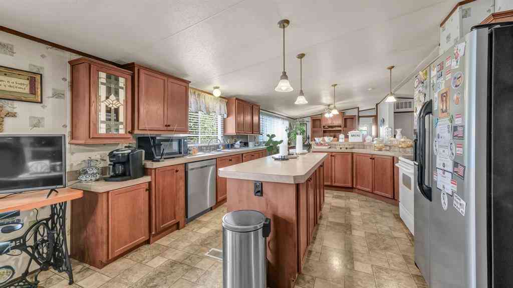 Mobile Home For Sale - 153 Canyon Valley Lane<br/> Weatherford, TX 76085
