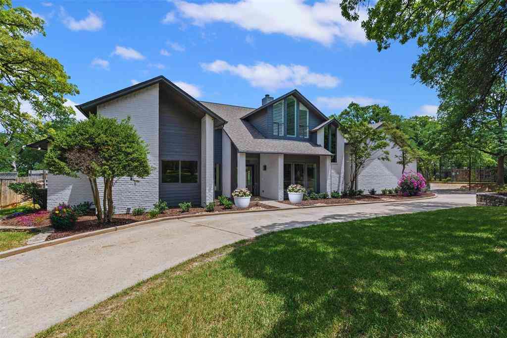 Homes For Sale - 2109 Greta Lane<br/> Fort Worth, TX 76120