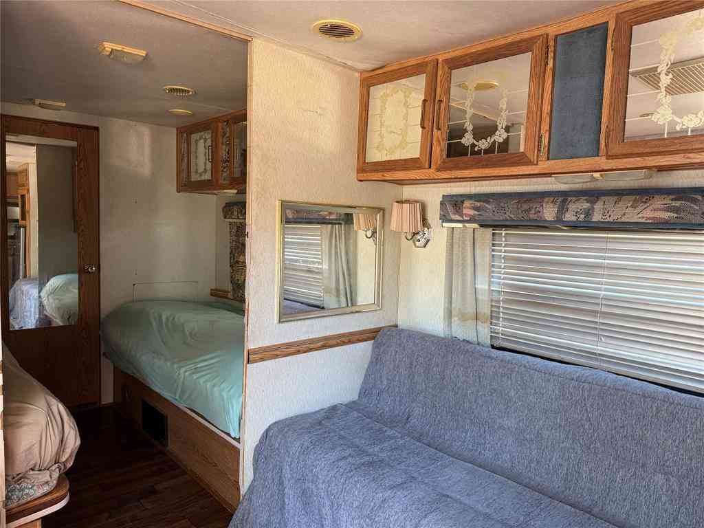 Mobile Home For Rent - 1046 E Owings Street<br/> Denison, TX 75021