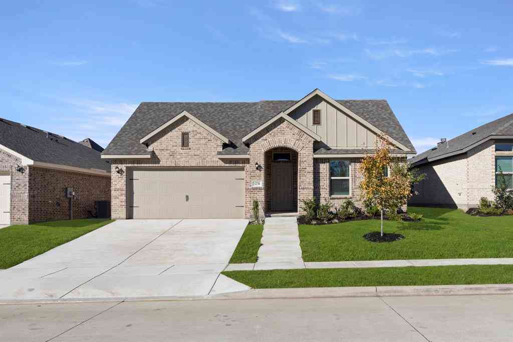 Homes For Sale - 3270 Ribisl Lane<br/> Royse City, TX 75189