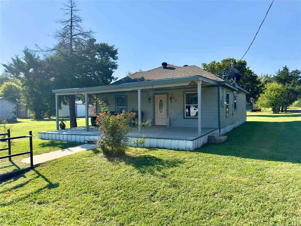 Homes For Sale - 200 E South Street<br/> Trenton, TX 75490
