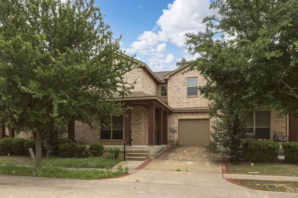 Townhouse For Sale - 2224 Abbey Lane<br/> Dallas County, Mesquite, TX 75181
