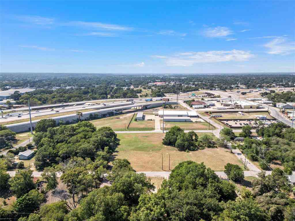 Vacant Land For Sale - 1003 E Clay Street<br/> Mclennan County, Waco, TX 76704