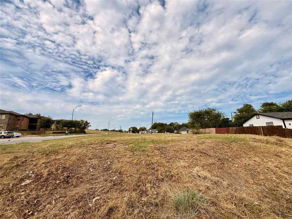 Vacant Land For Sale - 5632 Como Drive<br/> Fort Worth, TX 76107