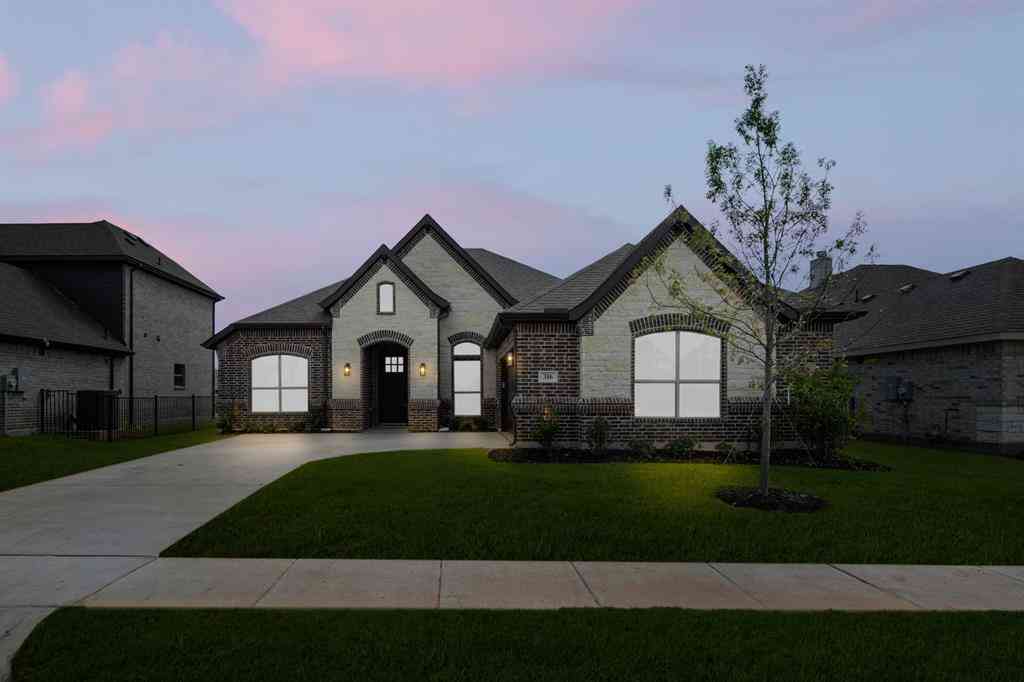 Homes For Sale - 316 Bowrider Lane<br/> Granbury, TX 76049