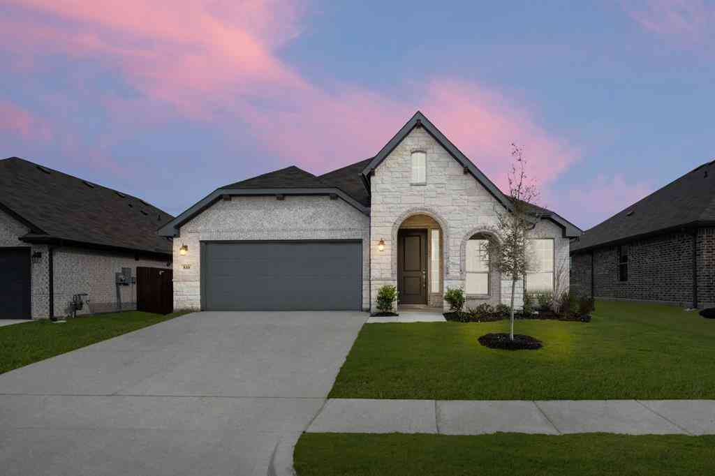 Homes For Sale - 810 Misty Lane<br/> Johnson County, Cleburne, TX 76033