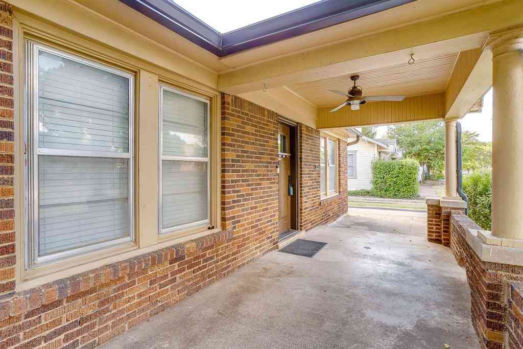 Homes For Sale - 2209 W Rosedale Street S<br/> Tarrant County, Fort Worth, TX 76110