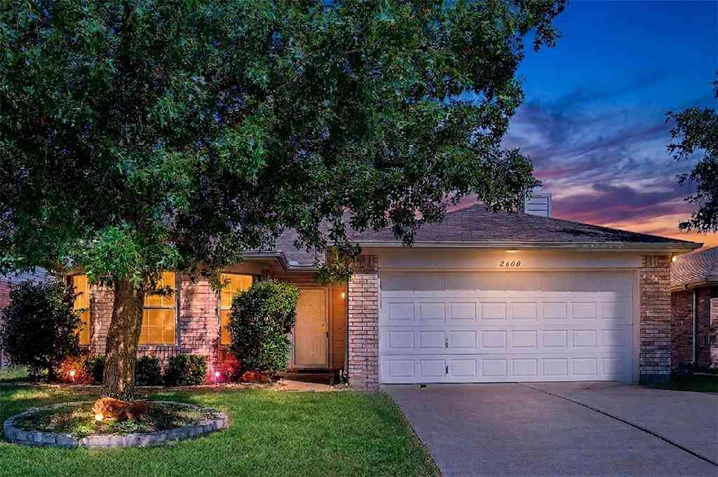 Homes For Sale - 2600 Terrace Drive<br/> McKinney, TX 75071
