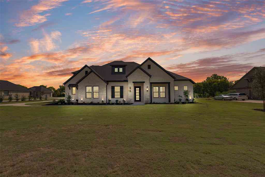 Homes For Sale - 4418 Lake Breeze Drive<br/> McKinney, TX 75071