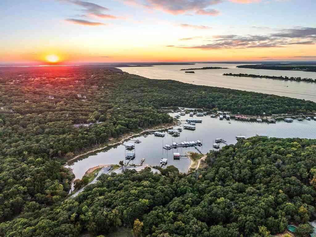 Homes For Sale - 207 Wales Drive<br/> Grayson County, Pottsboro, TX 75076