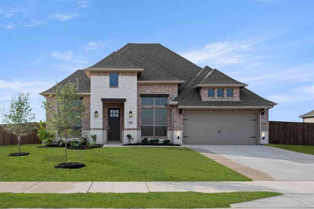 Homes For Sale - 105 Grey Wolf Court<br/> Johnson County, Godley, TX 76044