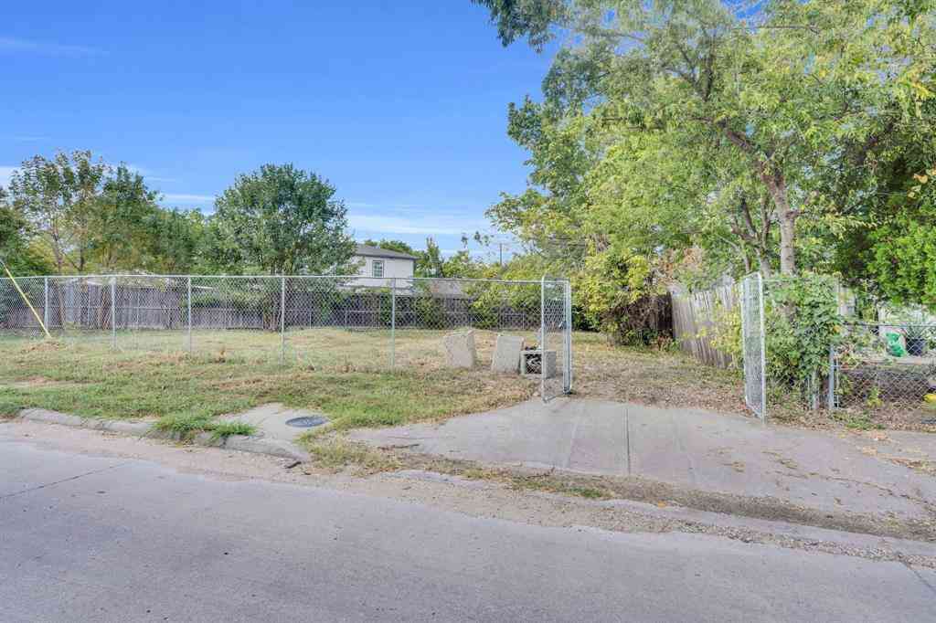 Vacant Land For Sale - 3519 Weisenberger Drive<br/> Dallas, TX 75212