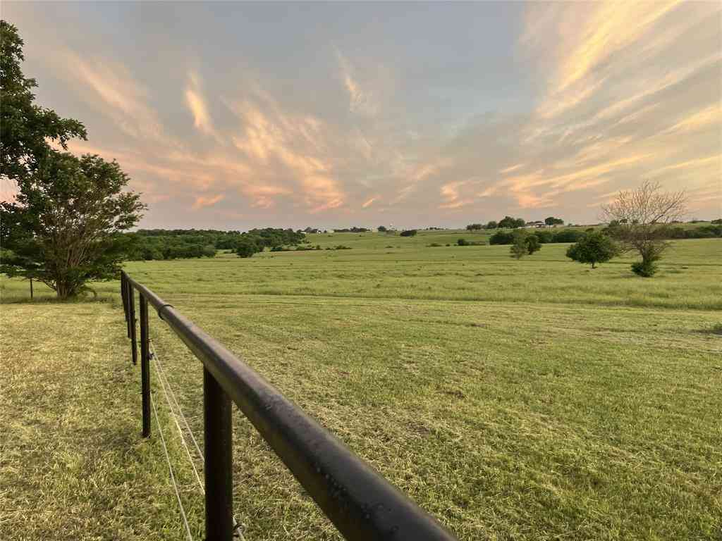 Vacant Land For Sale - 1332 County Road 423<br/> Muenster, TX 76252