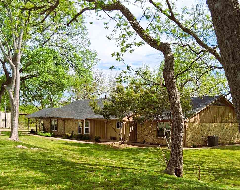 Homes For Sale - 190 County Road 3198<br/> Bosque County, Valley Mills, TX 76689
