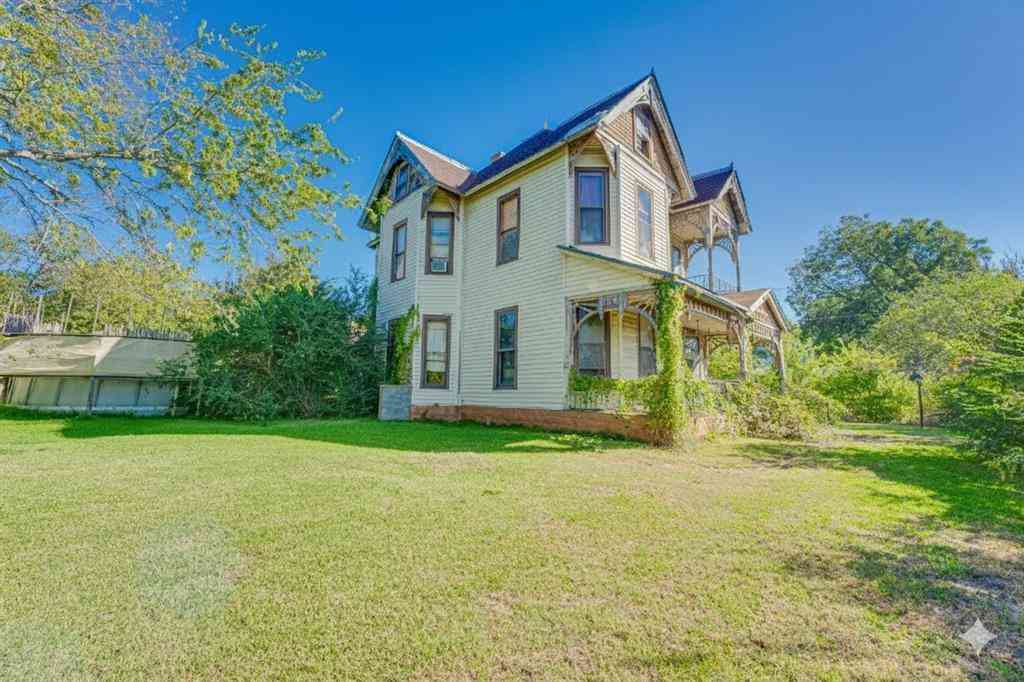 Homes For Sale - 103 Stevens Street<br/> Fannin County, Ladonia, TX 75449