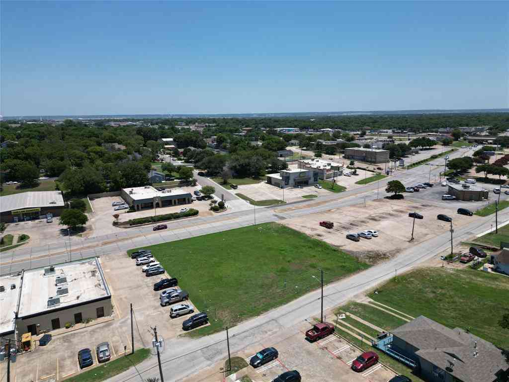 Vacant Land For Sale - 505 N Carrier Parkway<br/> Dallas County, Grand Prairie, TX 75050