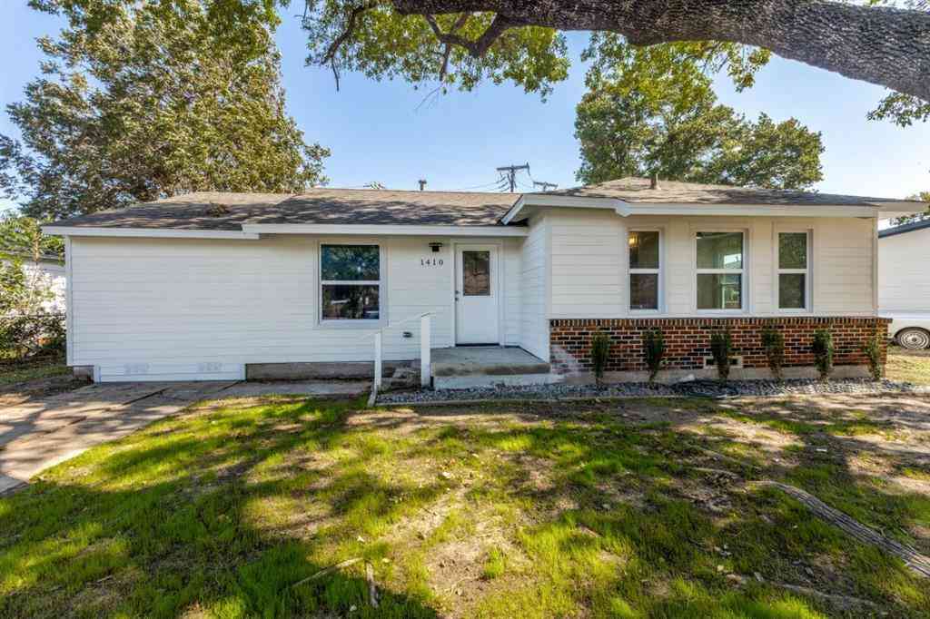 Homes For Sale - 1410 Prichard Lane<br/> Dallas, TX 75217