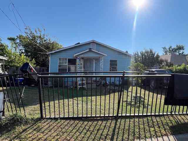 Homes For Sale - 4118 Furey Street<br/> Dallas County, Dallas, TX 75212