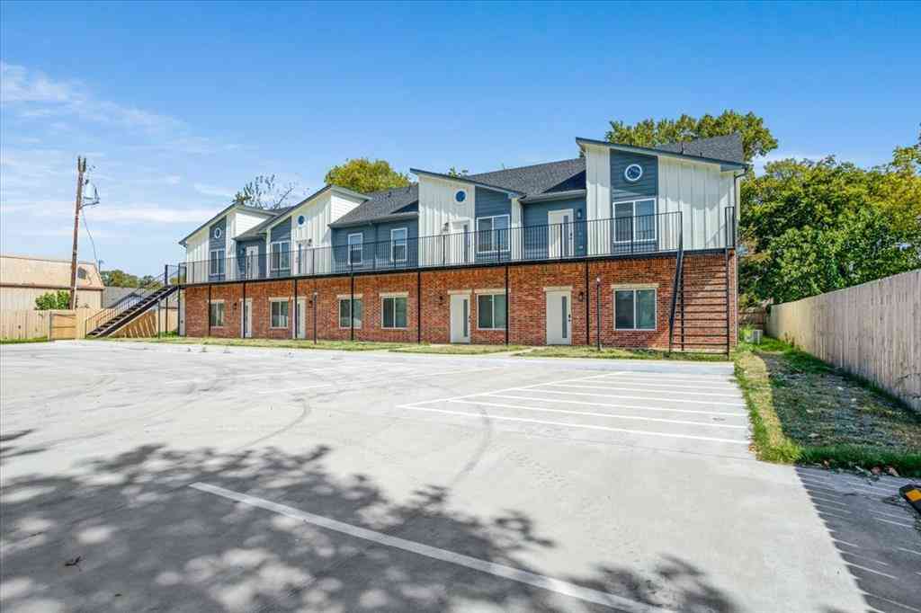 Apartment For Rent - 515 S First Street #8<br/> Sherman, TX 75090