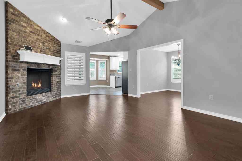 Homes For Sale - 1803 Woodland Park Drive<br/> Denison, TX 75020