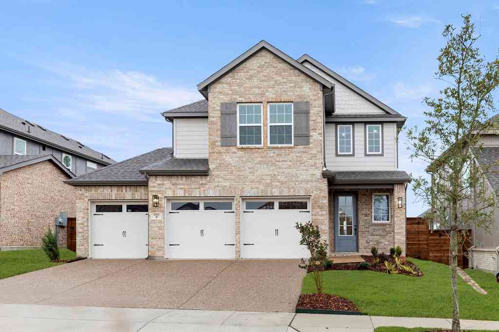 Homes For Sale - 1921 Sapphire Run<br/> Dallas County, Mesquite, TX 75181