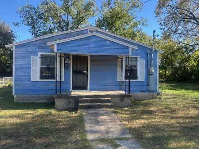 Homes For Sale - 2340 Macon Street<br/> Dallas County, Dallas, TX 75215