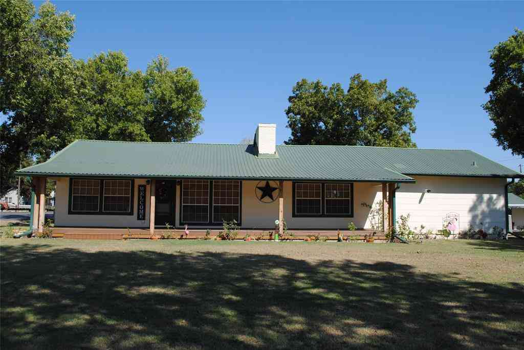 Homes For Sale - 908 N Austin<br/> Comanche County, Comanche, TX 76442