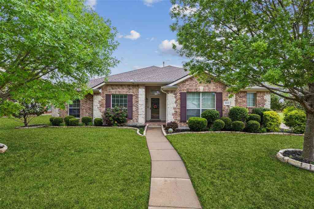 Homes For Sale - 2015 Sumac Drive<br/> Forney, TX 75126