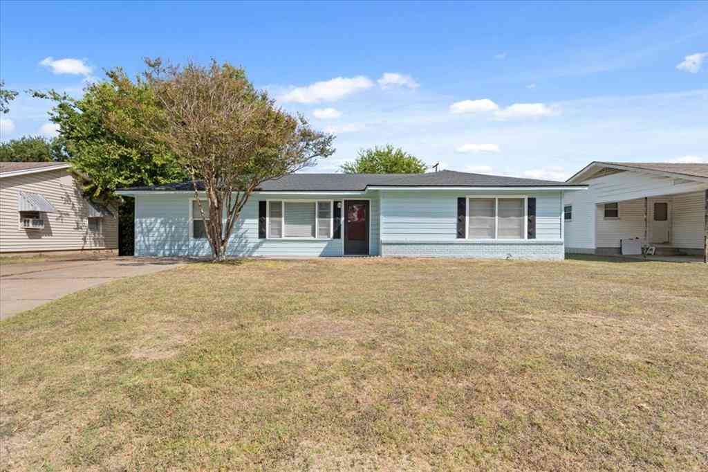 Homes For Sale - 2424 S 26th Street<br/> Mclennan County, Waco, TX 76706