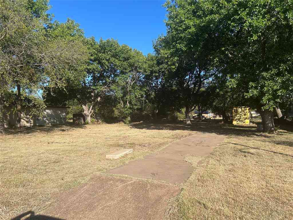 Vacant Land For Sale - 315 S Ave. H<br/> Young County, Olney, TX 76374