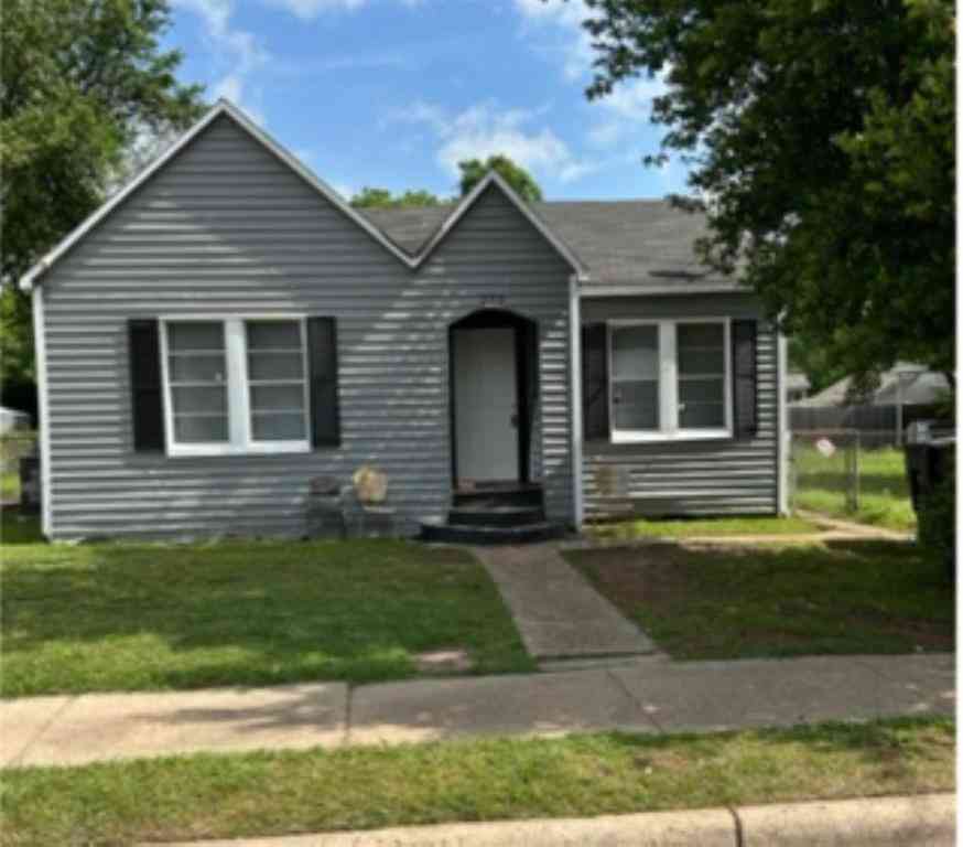 Homes For Sale - 223 Edwards Street<br/> Bossier County, Bossier City, LA 71111