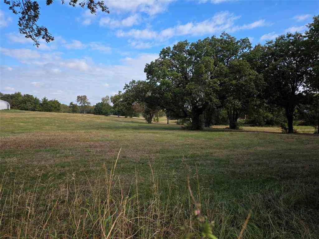 Homes For Sale - 3830 County Road 4040<br/> Whitewright, TX 75491