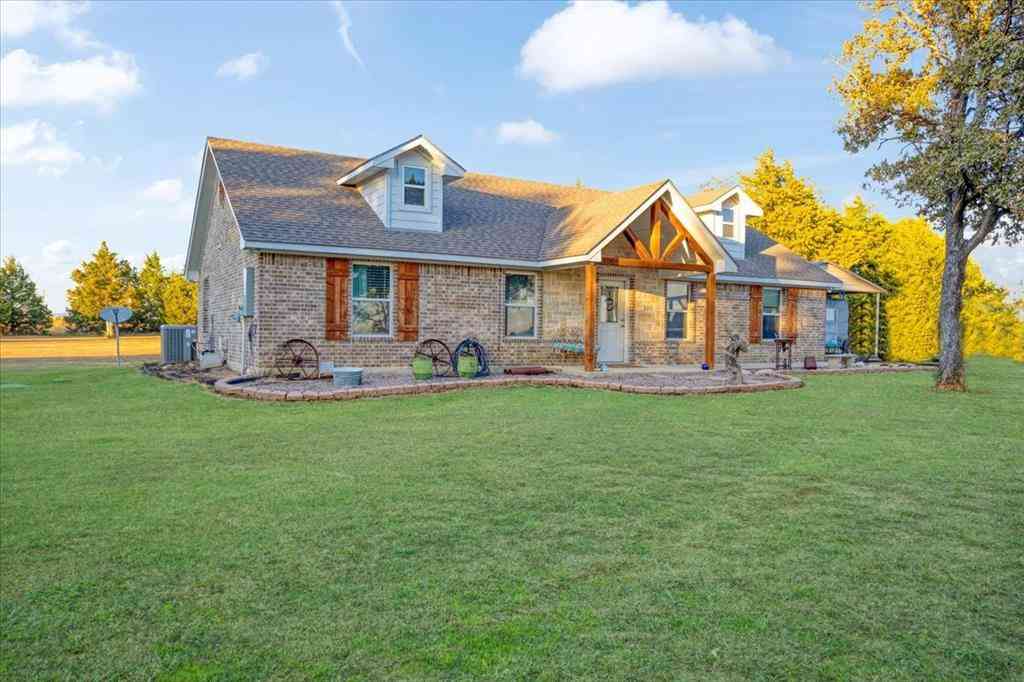 Homes For Sale - 1375 County Road 176<br/> Whitesboro, TX 76273