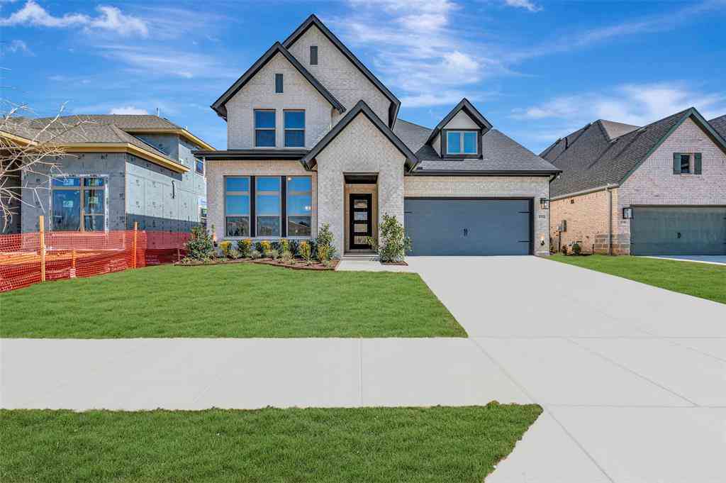 Homes For Sale - 3752 Bermuda Grass Way<br/> Grand Prairie, TX 76084